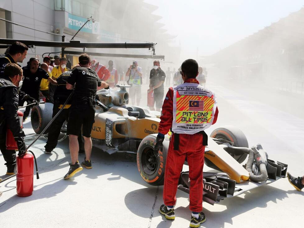 Kevin Magnussen, Feuer