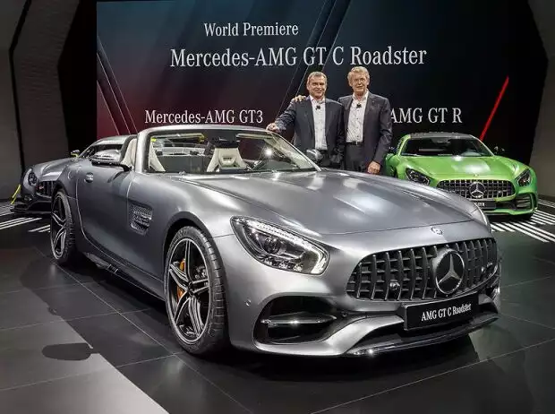 Autosalon Paris 2016: Mercedes-Benz Media Night mit Premiere des AMG GT C Roadster Titel-Bild zur News: Autosalon Paris 2016: Mercedes-Benz Media Night mit Premiere des AMG GT C Roadster