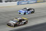 Tony Stewart (Stewart/Haas) und Kasey Kahne (Hendrick) 
