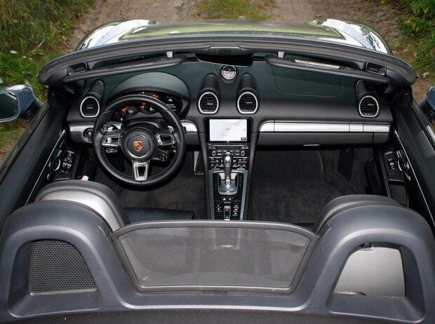 Innenraum und Cockpit des Porsche 718 Boxster 2017