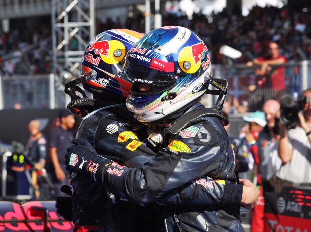 Daniel Ricciardo, Max Verstappen Daniel Ricciardo, Max Verstappen