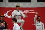 Nico Rosberg (Mercedes), Max Verstappen (Red Bull) und Lewis Hamilton (Mercedes) 