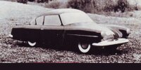 Holzmodell einer Passat Limousine im Maßstab 1:5. Basis war der Opel Kapitän von 1951
