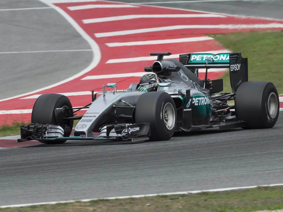 Nico Rosberg, 2017, Pirelli