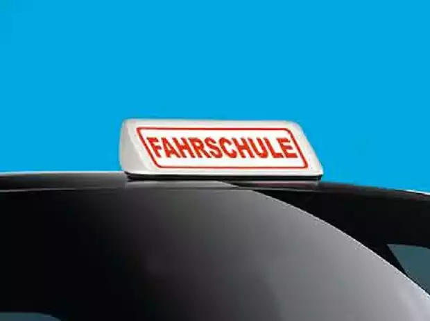 Fahrschule Titel-Bild zur News: Fahrschule