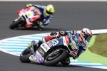 Loris Baz vor Hector Barbera 