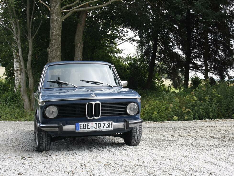 BMW 02 Front