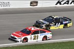 Ryan Blaney (Wood) und Tony Stewart (Stewart/Haas) 