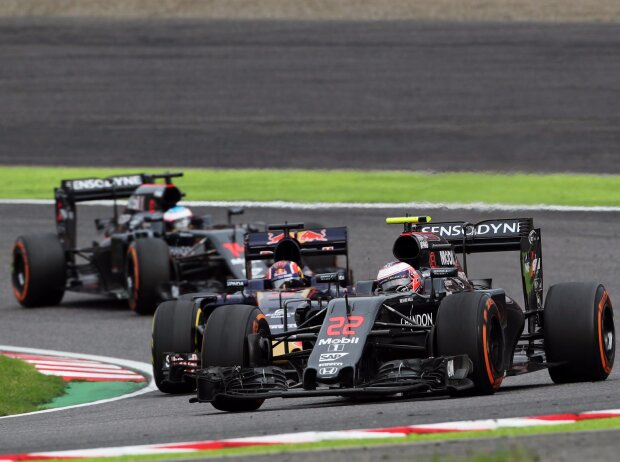 Titel-Bild zur News: Daniil Kwjat, Fernando Alonso, Jenson Button
