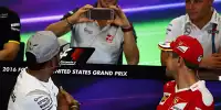 Bild zum Inhalt: Kein neuer Fauxpas: Lewis Hamilton ganz handzahm in der PK