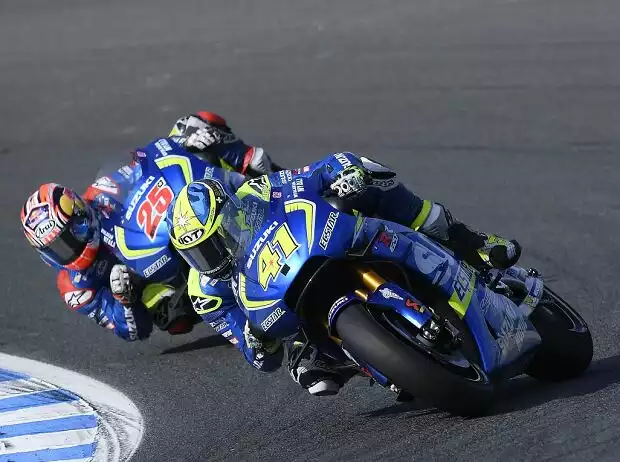 Maverick Vinales, Aleix Espargaro Titel-Bild zur News: Maverick Vinales, Aleix Espargaro