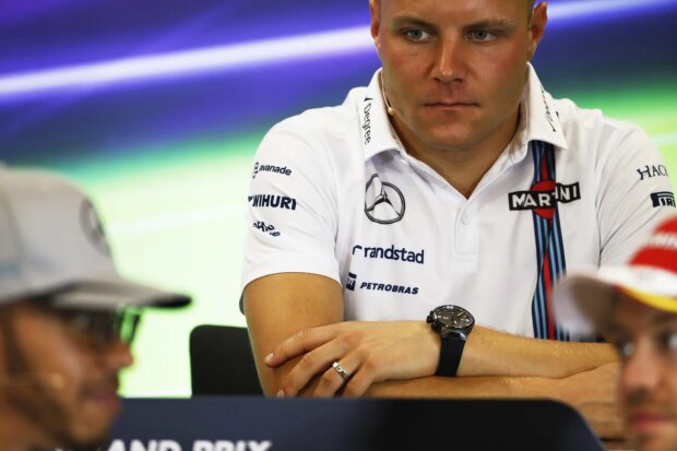 Lewis Hamilton Valtteri Bottas Mercedes Mercedes AMG Petronas Formula One Team F1Williams Williams Martini Racing F1 ~Lewis Hamilton (Mercedes) und Valtteri Bottas (Williams) ~ Lewis Hamilton Valtteri Bottas Mercedes Mercedes AMG Petronas Formula One Team F1Williams Williams Martini Racing F1 ~Lewis Hamilton (Mercedes) und Valtteri Bottas (Williams) ~