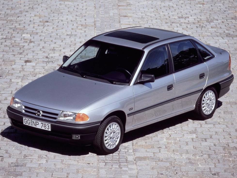 Opel Kadett F (1991 - 1997)