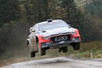 Thierry Neuville (Hyundai) und Nicolas Gilsoul 