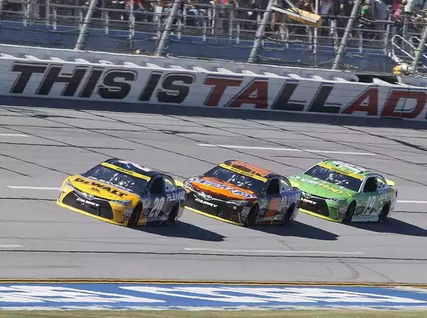 Matt Kenseth, Kyle Busch, Carl Edwards Titel-Bild zur News: Matt Kenseth, Kyle Busch, Carl Edwards