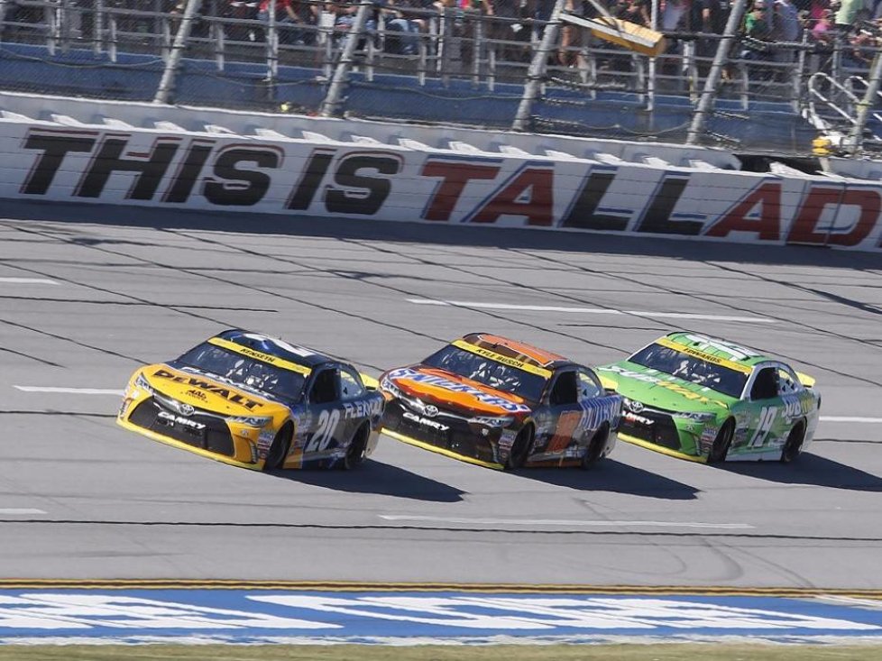 Matt Kenseth, Kyle Busch, Carl Edwards