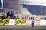 Sylvain Guintoli (Yamaha) und seine jubelnde Crew