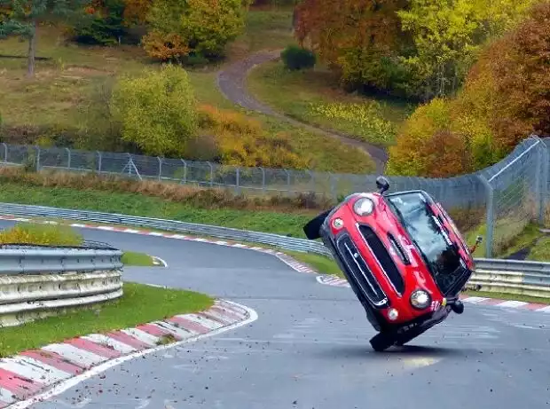 Nürburgring auf zwei Rädern Titel-Bild zur News: Nürburgring auf zwei Rädern