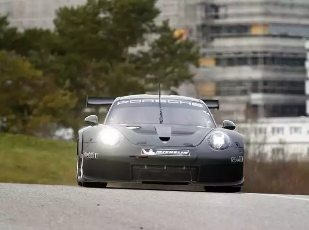 Titel-Bild zur News: Porsche 911 RSR 2017