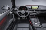 Cockpit des Audi S5 Cabriolet 2017