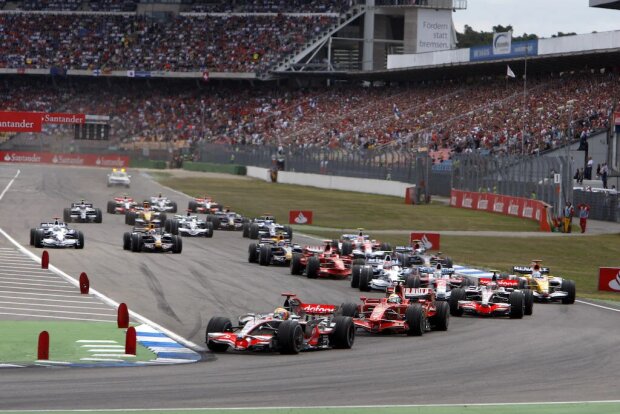 Lewis Hamilton Felipe Massa Ferrari Scuderia Ferrari F1Mercedes Mercedes AMG Petronas Formula One Team F1McLaren McLaren Honda F1 ~Lewis Hamilton (Mercedes) und Felipe Massa (Williams) ~ Lewis Hamilton Felipe Massa Ferrari Scuderia Ferrari F1Mercedes Mercedes AMG Petronas Formula One Team F1McLaren McLaren Honda F1 ~Lewis Hamilton (Mercedes) und Felipe Massa (Williams) ~