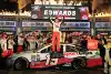 Bild zum Inhalt: NASCAR Texas: Carl Edwards gewinnt Regenmarathon
