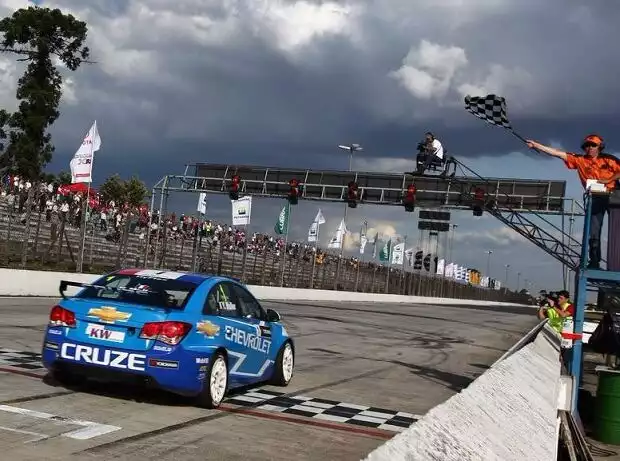 Yvan Muller Titel-Bild zur News: Yvan Muller