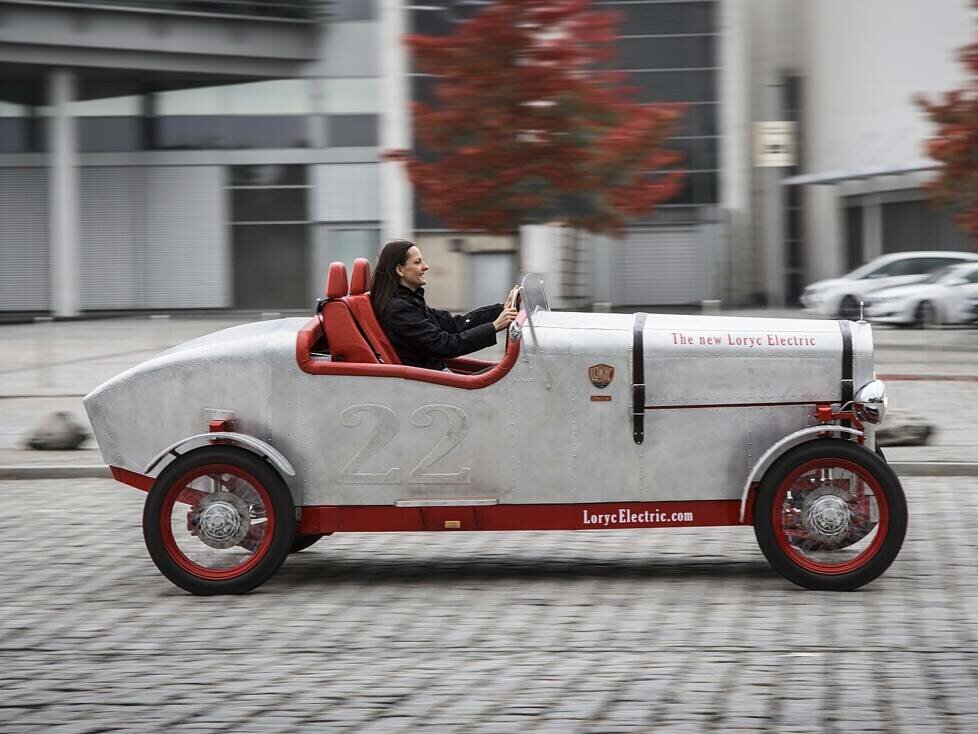 Loryc Electric Speedster