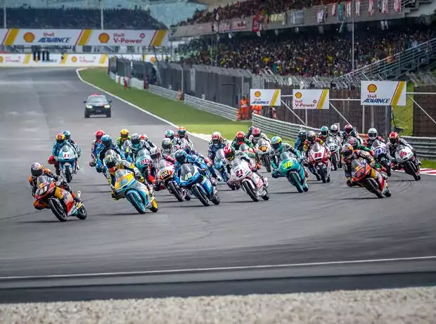 Moto3 Start Titel-Bild zur News: Moto3 Start