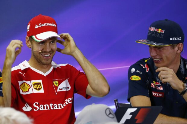 Sebastian Vettel Max Verstappen Ferrari Scuderia Ferrari F1 ~Sebastian Vettel (Ferrari) und Max Verstappen (Red Bull) ~ 