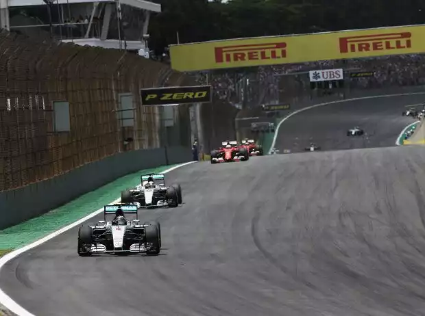 Titel-Bild zur News: Nico Rosberg, Lewis Hamilton