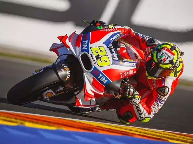 Andrea Iannone Titel-Bild zur News: Andrea Iannone