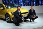 VW Golf 7 Facelift 2017 - Vorstellung in Wolfsburg: Markenchef Herbert Driess und Entwicklungschef Frank Welsch (links)