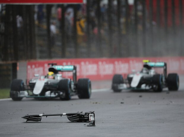 Lewis Hamilton, Nico Rosberg, Marcus Ericsson Lewis Hamilton, Nico Rosberg, Marcus Ericsson
