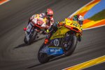 Alex Rins vor Sam Lowes 