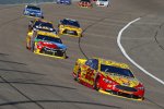 Joey Logano (Penske) und Kyle Busch (Gibbs) 