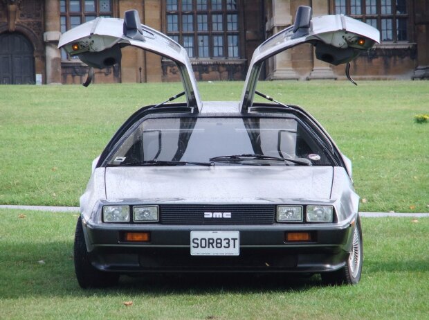 Flügeltüren des DeLorean DMC-12