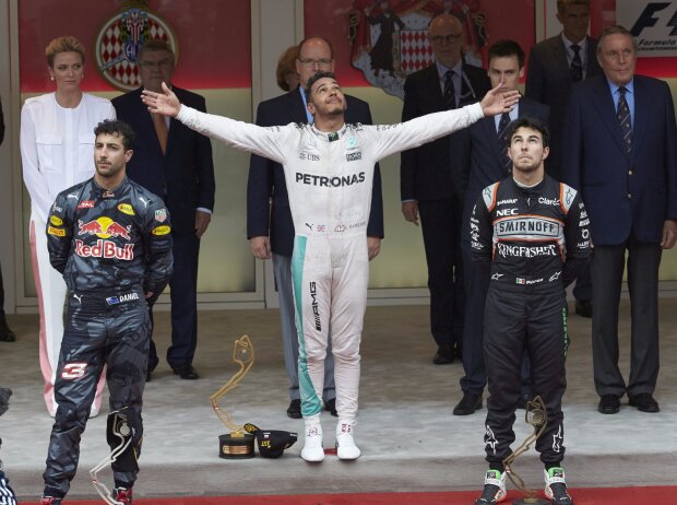 Daniel Ricciardo, Lewis Hamilton, Sergio Perez