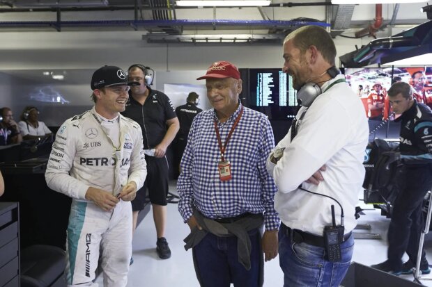 Nico Rosberg Niki Lauda Mercedes Mercedes AMG Petronas Formula One Team F1 ~Nico Rosberg (Mercedes) und Niki Lauda ~ Nico Rosberg Niki Lauda Mercedes Mercedes AMG Petronas Formula One Team F1 ~Nico Rosberg (Mercedes) und Niki Lauda ~