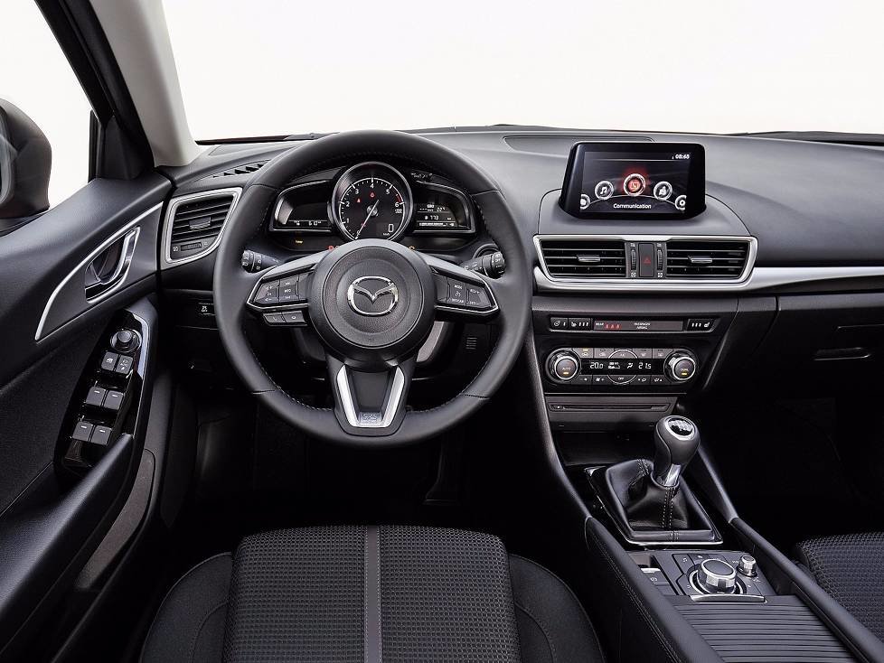 Mazda 3 2017 Cockpit