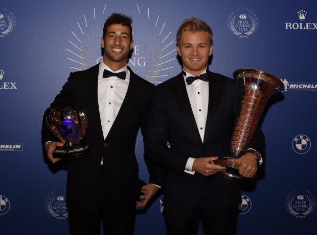 Daniel Ricciardo, Nico Rosberg Daniel Ricciardo, Nico Rosberg