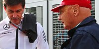 Bild zum Inhalt: Niki Lauda erfuhr von Rosberg-Rücktritt auf Flughafen-Toilette
