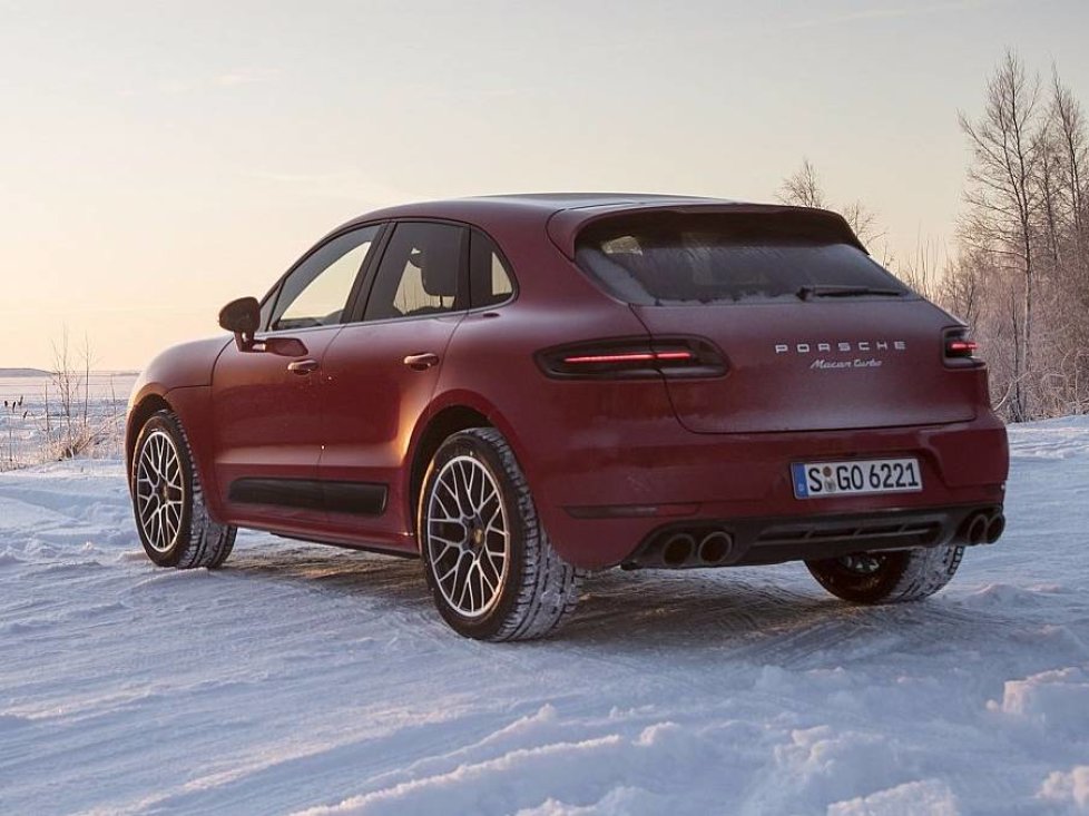 Porsche Macan Turbo PP nördlich des Polarkreises