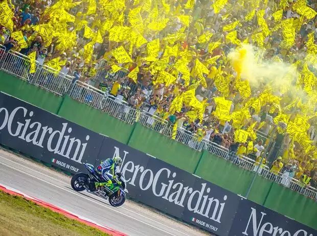 Fans von Valentino Rossi Titel-Bild zur News: Fans von Valentino Rossi