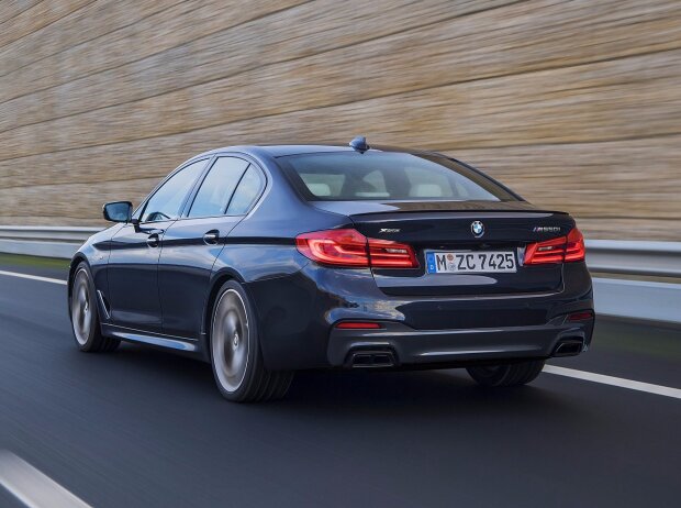 BMW M550i xDrive 