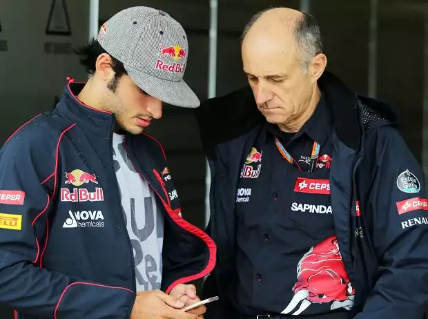 Carlos Sainz, Franz Tost Titel-Bild zur News: Carlos Sainz, Franz Tost