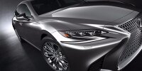 Bild zum Inhalt: Lexus LS: Das Flaggschiff wird 2018 länger, flacher, luxuriöser
