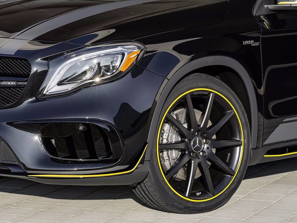 Mercedes-AMG 45 4Matic Yellow Night Edition