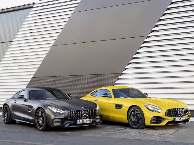 Mercedes-AMG GT C Edition 50 (links) und GT S 