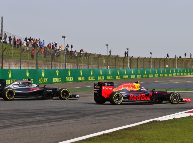 Daniil Kwjat, Fernando Alonso Daniil Kwjat, Fernando Alonso